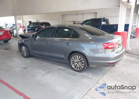 2015 Volkswagen Jetta 1.8T Se from USA, damaged, VIN 3VWD07AJ7FM257094